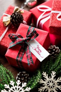 reduce your Christmas spending and stick to a budget