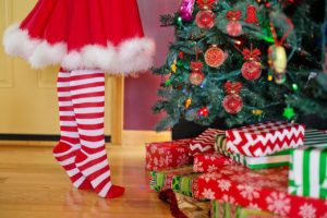 reduce your Christmas spending and stick to a budget